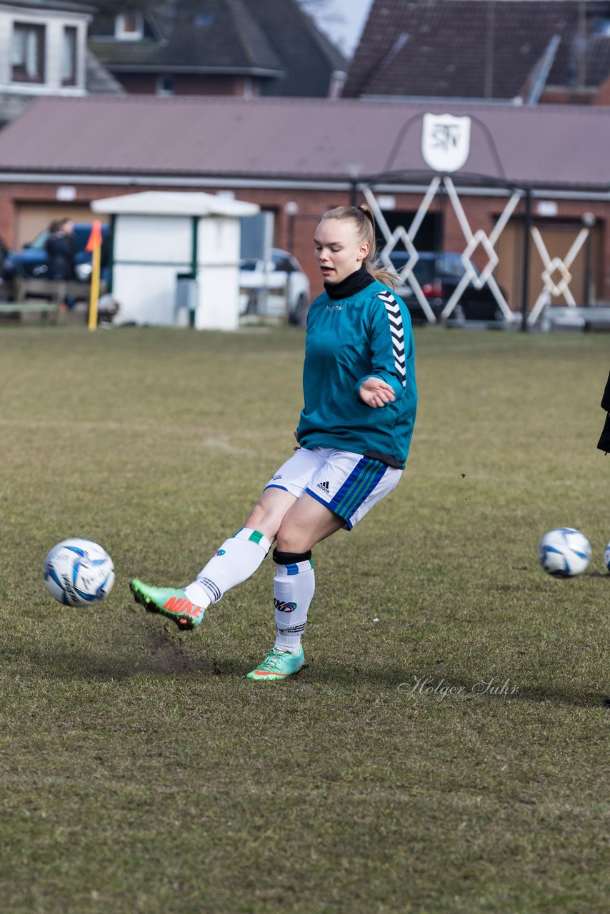 Bild 69 - wBJ SG Weststeinburg/Beidenfleth - SV Henstedt Ulzburg : Ergebnis: 0:4